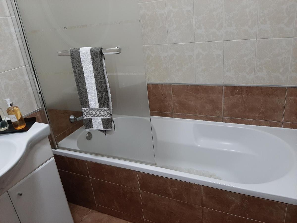 Apartamento Zacarias By Ferias Com Sol Quarteira Extérieur photo